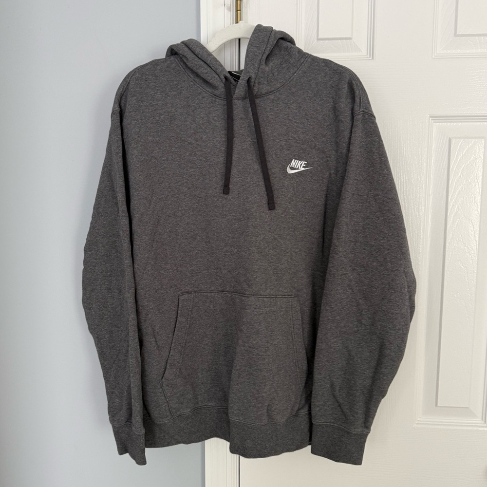 Nike Gray Sweatshirt Classic Pullover Design